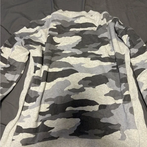 aerie Gray and Black Camo Pullover Sweater - Picture 3 of 3